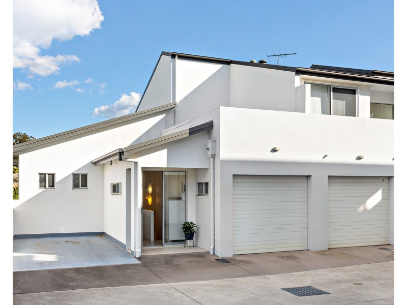 7/57 Sisley Street, St Lucia QLD 4067