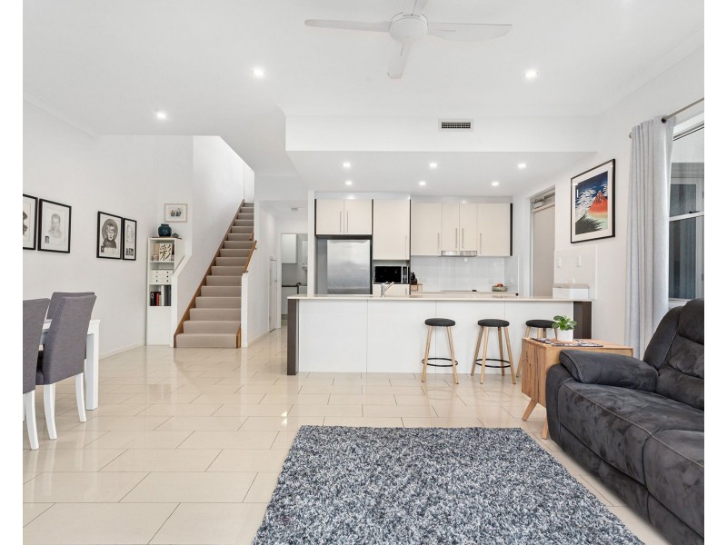 7/57 Sisley Street, St Lucia QLD 4067
