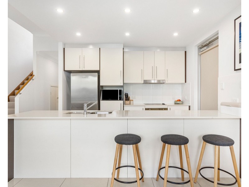 7/57 Sisley Street, St Lucia QLD 4067