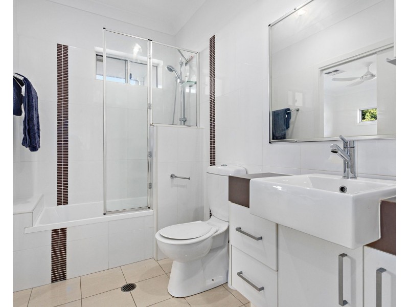7/57 Sisley Street, St Lucia QLD 4067