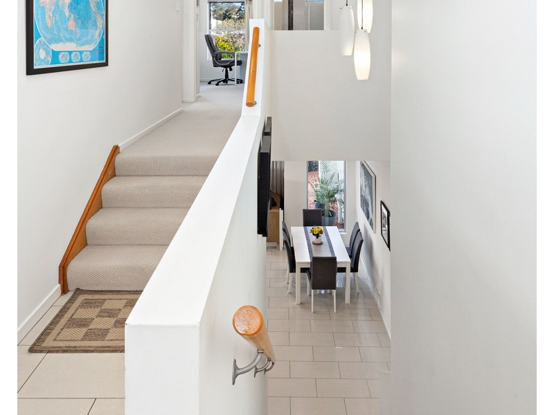7/57 Sisley Street, St Lucia QLD 4067