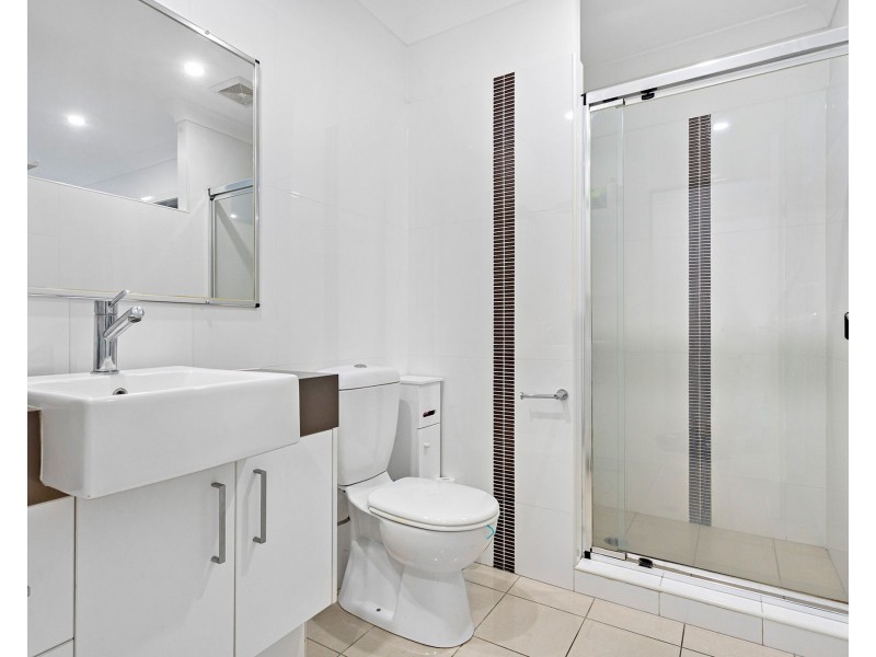 7/57 Sisley Street, St Lucia QLD 4067