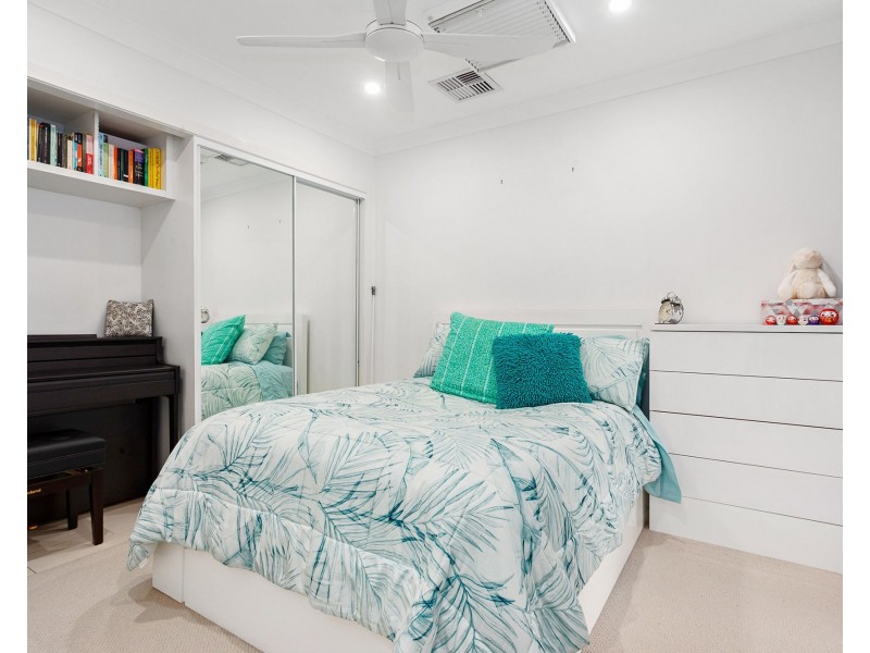 7/57 Sisley Street, St Lucia QLD 4067