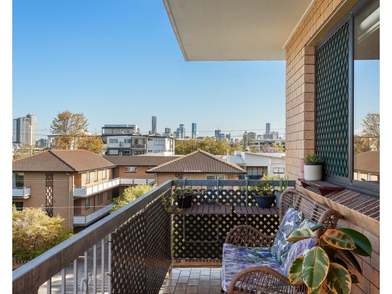 4/28 Grantson Street, Windsor QLD 4030