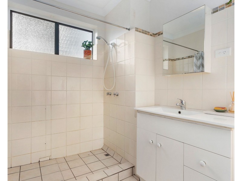 4/28 Grantson Street, Windsor QLD 4030