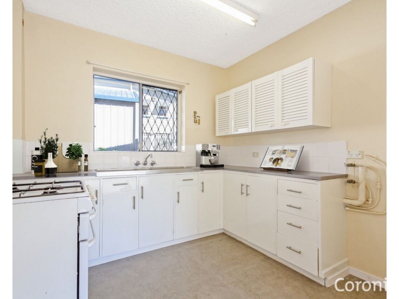 2/12 Stanley Street, Indooroopilly QLD 4068