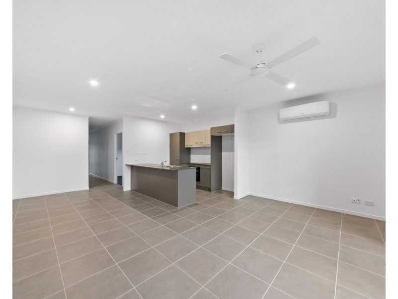 11B Beat Street, Ripley QLD 4306