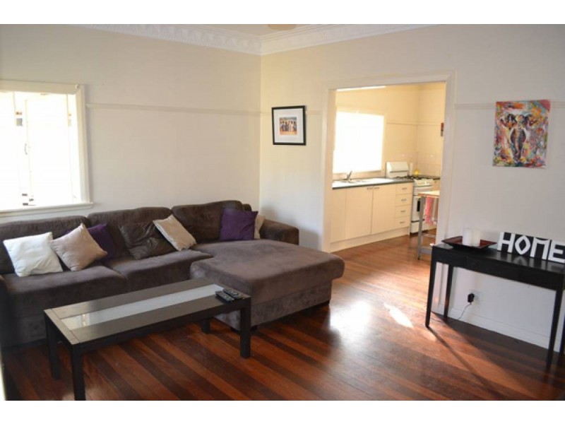 647 Waterworks Rd, Ashgrove QLD 4060