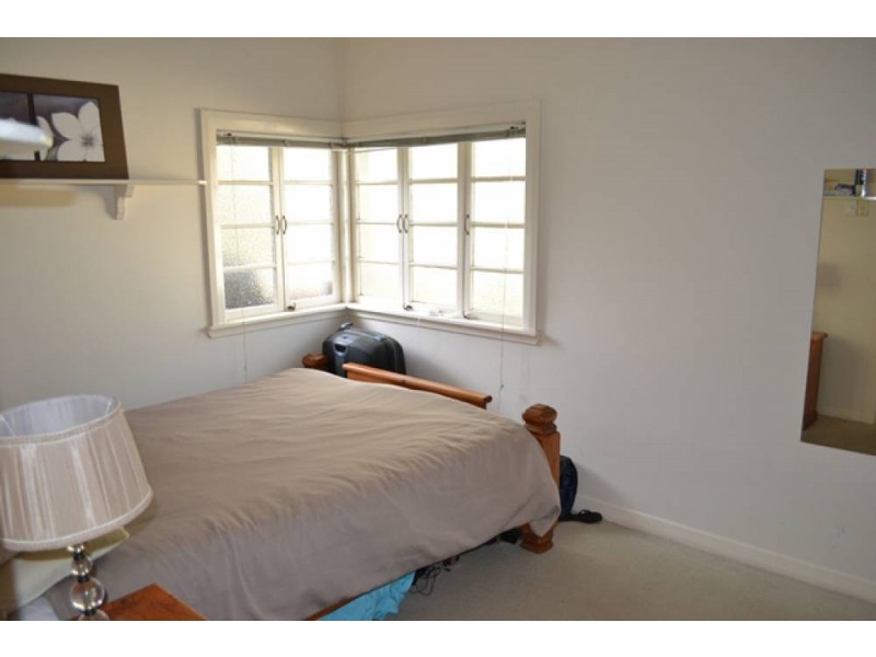 647 Waterworks Rd, Ashgrove QLD 4060