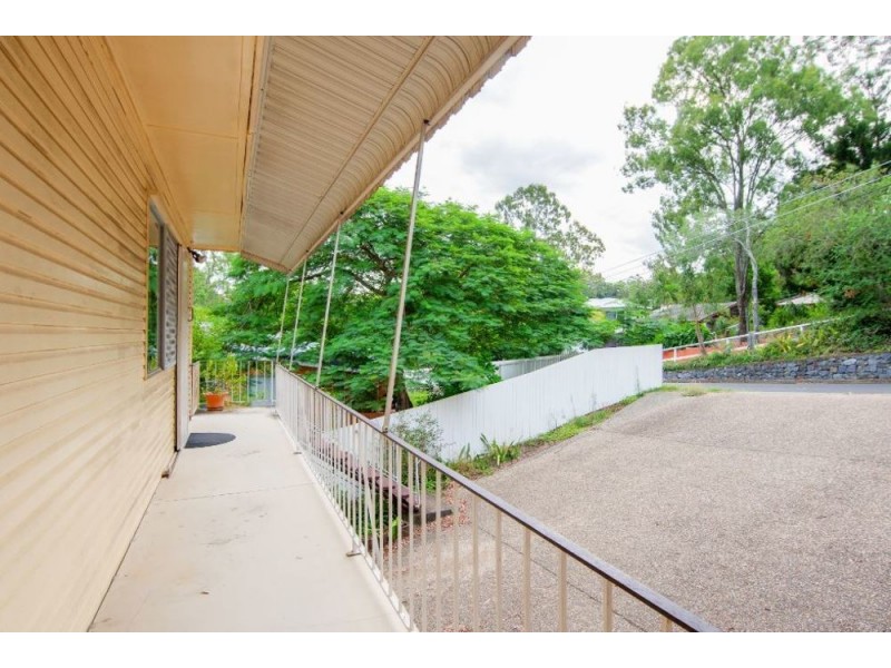 1/90 Hebe Street, Bardon QLD 4065