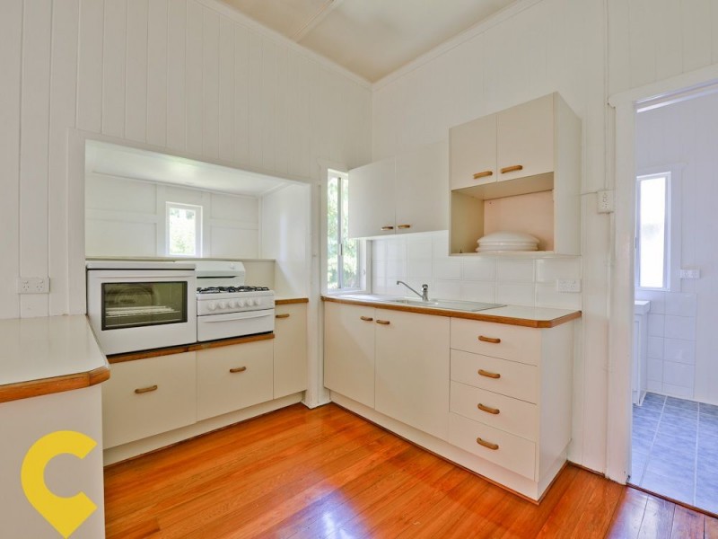 11 Water Street, Red Hill QLD 4059