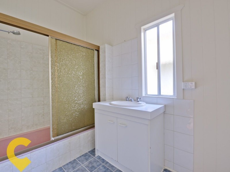 11 Water Street, Red Hill QLD 4059