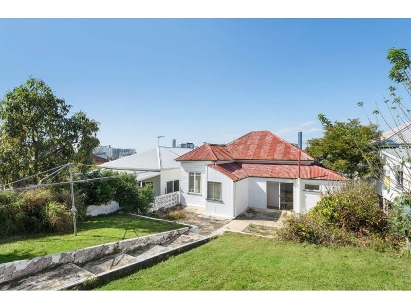 15 Dalley Street, Kelvin Grove QLD 4059