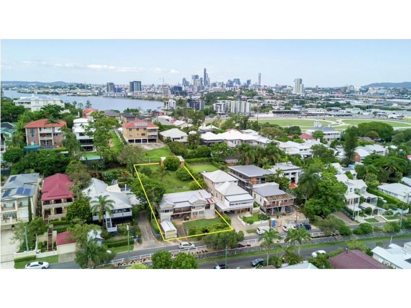 39 Joynt Street, Hamilton QLD 4007