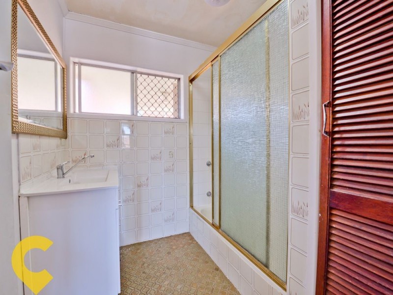 64 Maundrell Terrace, Chermside West QLD 4032