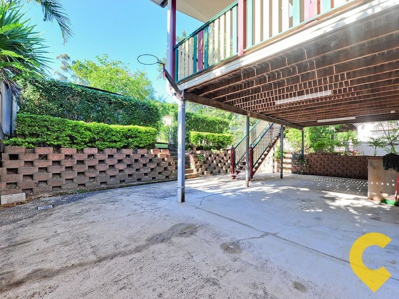 24 Pavonia Street, Everton Hills QLD 4053