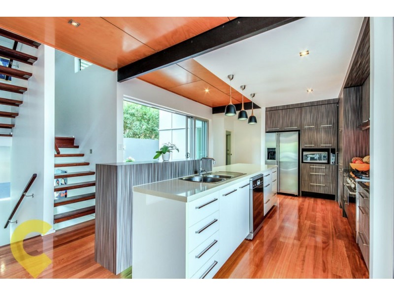 77 Gracemere Street, Newmarket QLD 4051