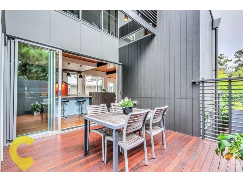 77 Gracemere Street, Newmarket QLD 4051