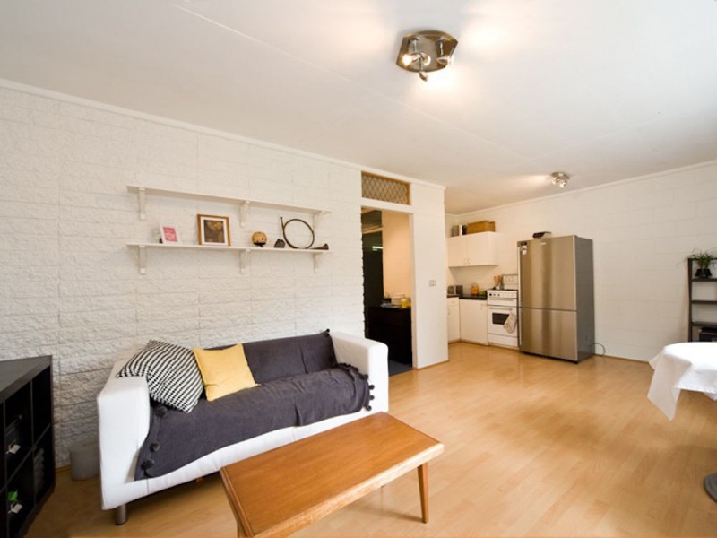 2/89 Maygar Street, Windsor QLD 4030