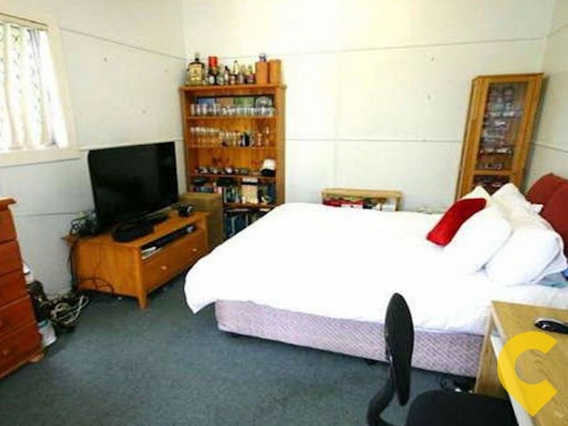 1 Brenda Street, Morningside QLD 4170