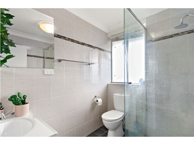 4/8 Zenith Avenue, Chermside QLD 4032