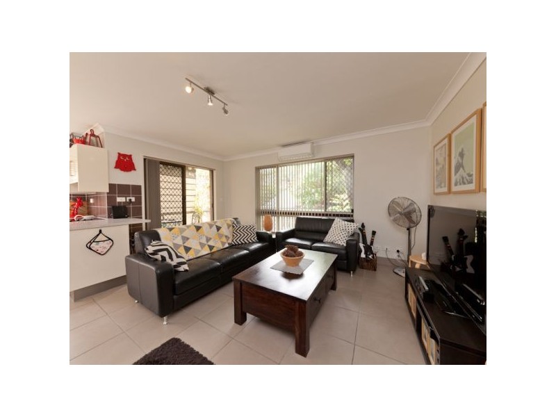 2/42 Garden Terrace, Newmarket QLD 4051