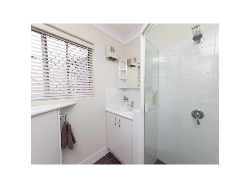 2/42 Garden Terrace, Newmarket QLD 4051