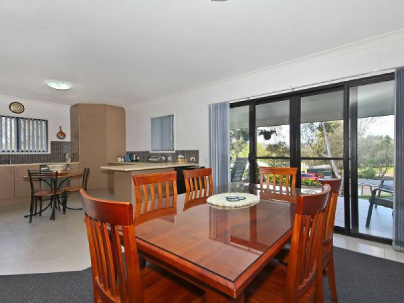 4 Pinehurst Court, Karana Downs QLD 4306