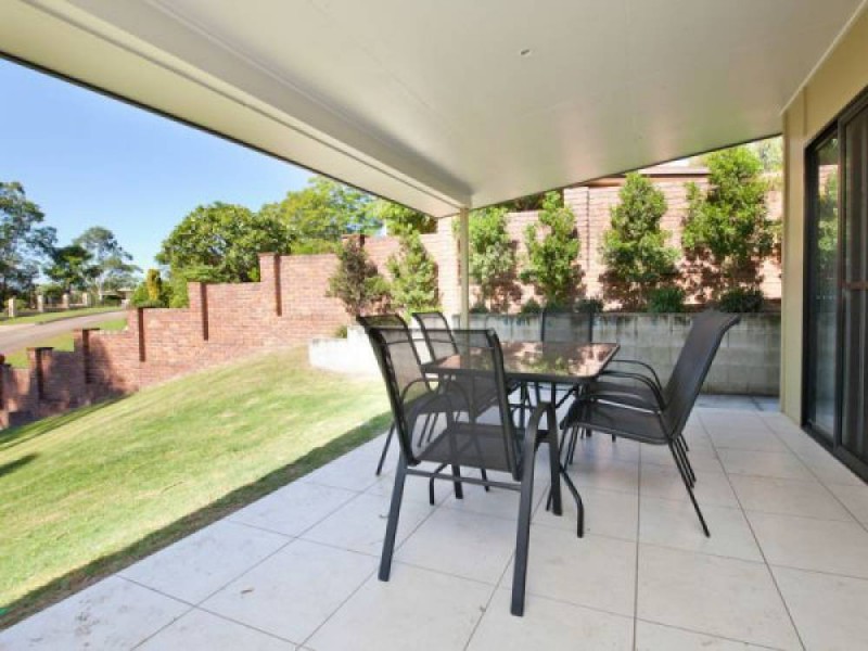 4 Pinehurst Court, Karana Downs QLD 4306