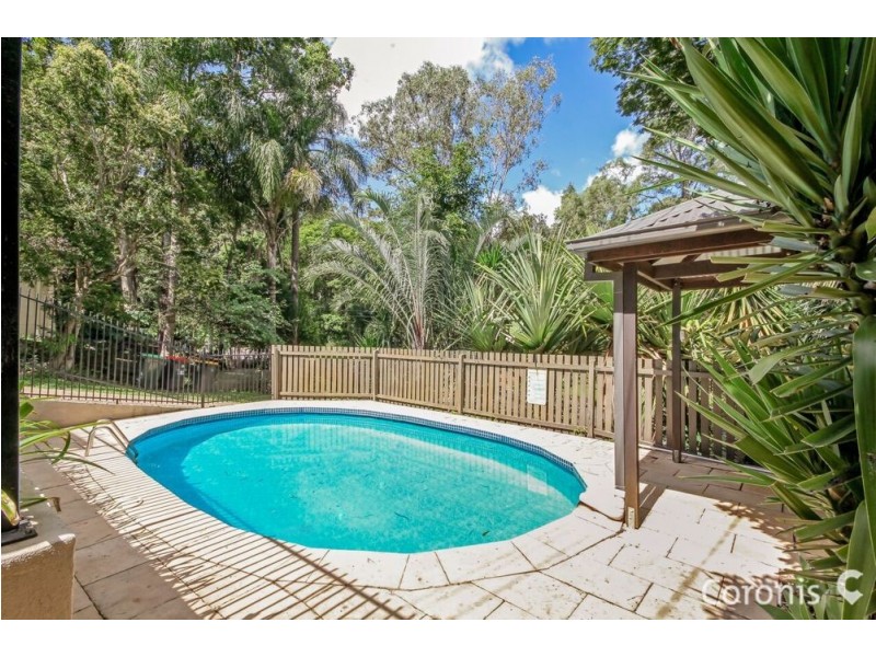 25 Dobell St, Indooroopilly QLD 4068