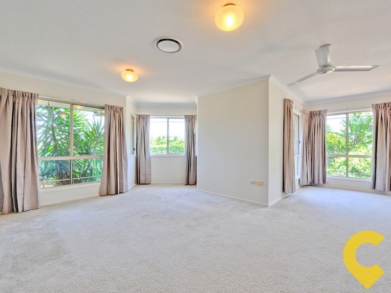 6 Olley Court, Brookfield QLD 4069