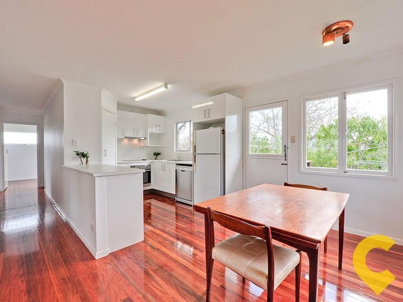 8 Gordon Road, Ferny Hills QLD 4055