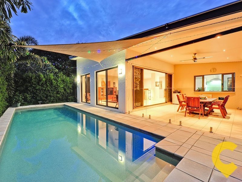 103 Edmondstone Street, Newmarket QLD 4051