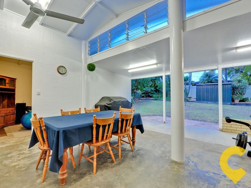 10 Minto Crescent, Arana Hills QLD 4054