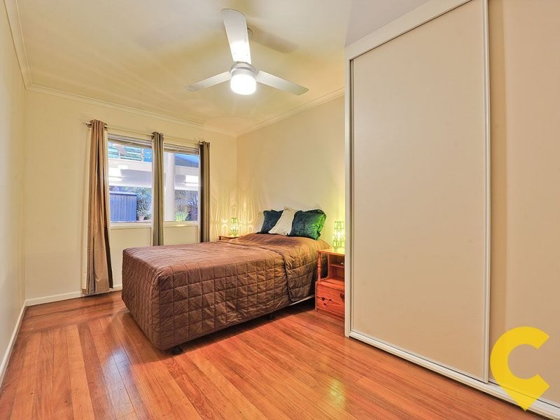 10 Minto Crescent, Arana Hills QLD 4054