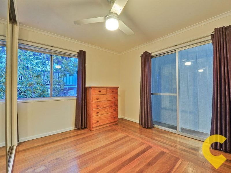 10 Minto Crescent, Arana Hills QLD 4054