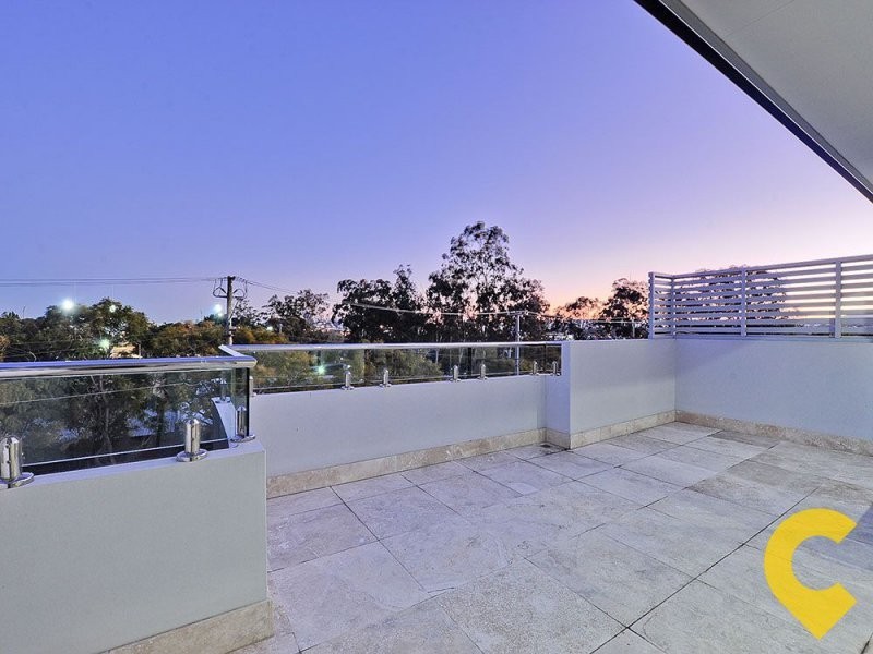 76 Crosby Road, Albion QLD 4010