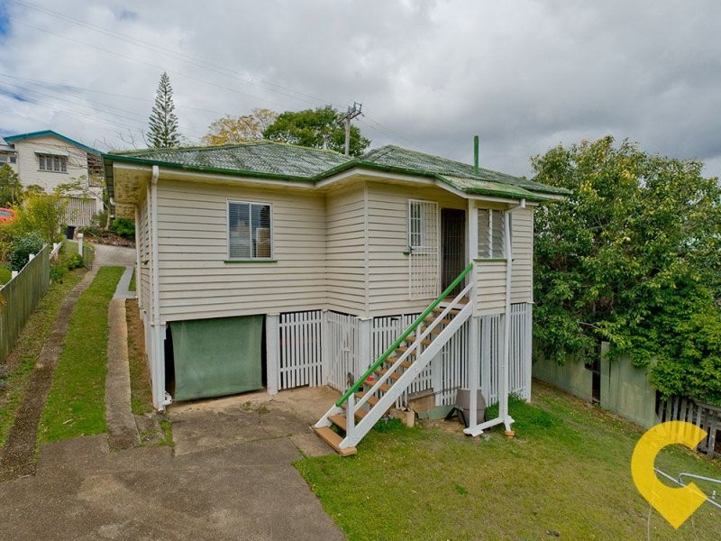 34 View Street, Newmarket QLD 4051