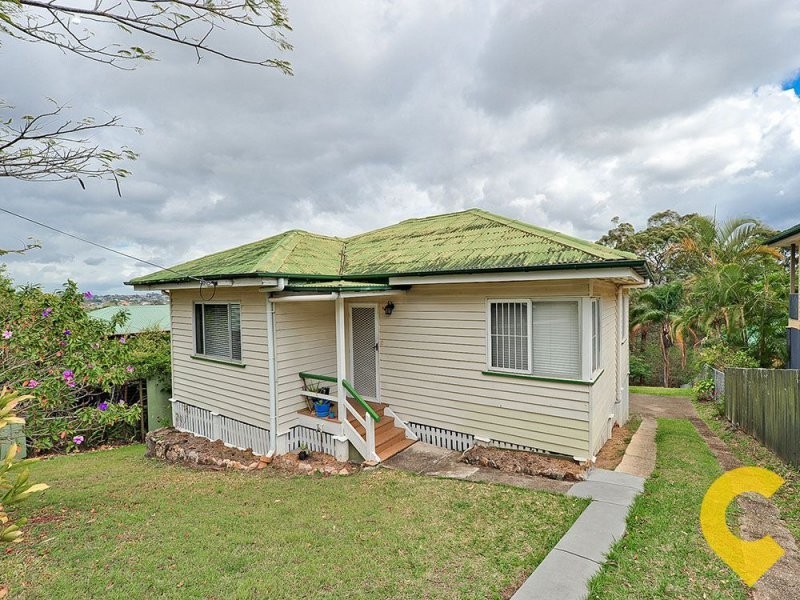 34 View Street, Newmarket QLD 4051