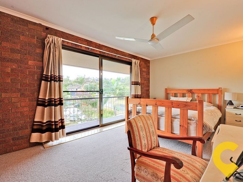 2/137 Olearia Street, Everton Hills QLD 4053