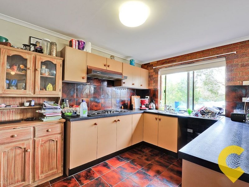 2/137 Olearia Street, Everton Hills QLD 4053