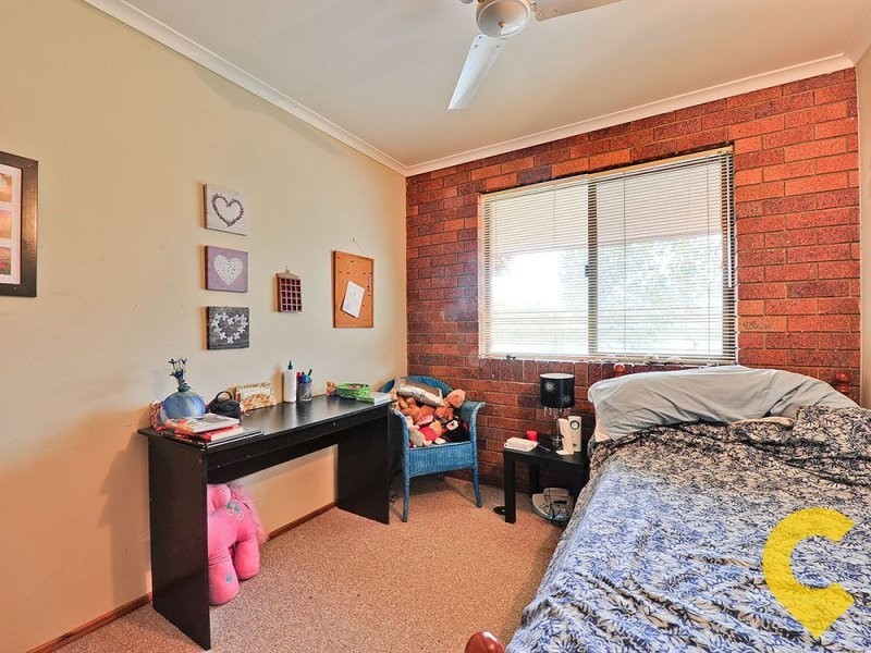 2/137 Olearia Street, Everton Hills QLD 4053