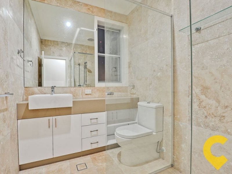 76 Crosby Road, Albion QLD 4010