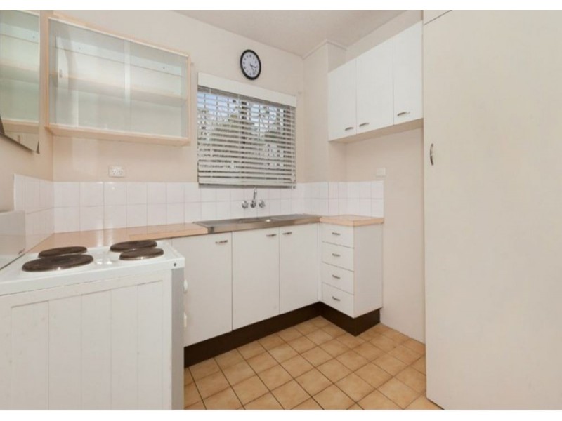 9/179 Kennigo Street, Spring Hill QLD 4000