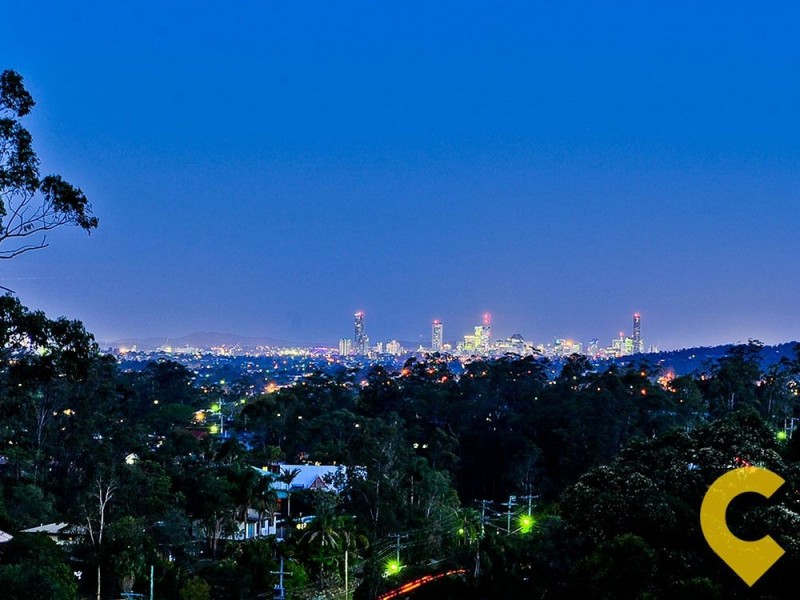 5 Lamorna Court, Ferny Hills QLD 4055