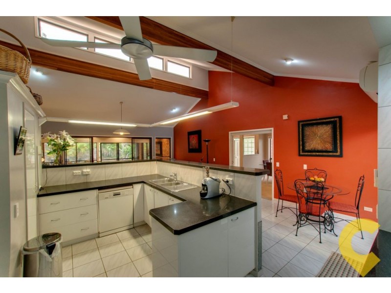 5 Lamorna Court, Ferny Hills QLD 4055