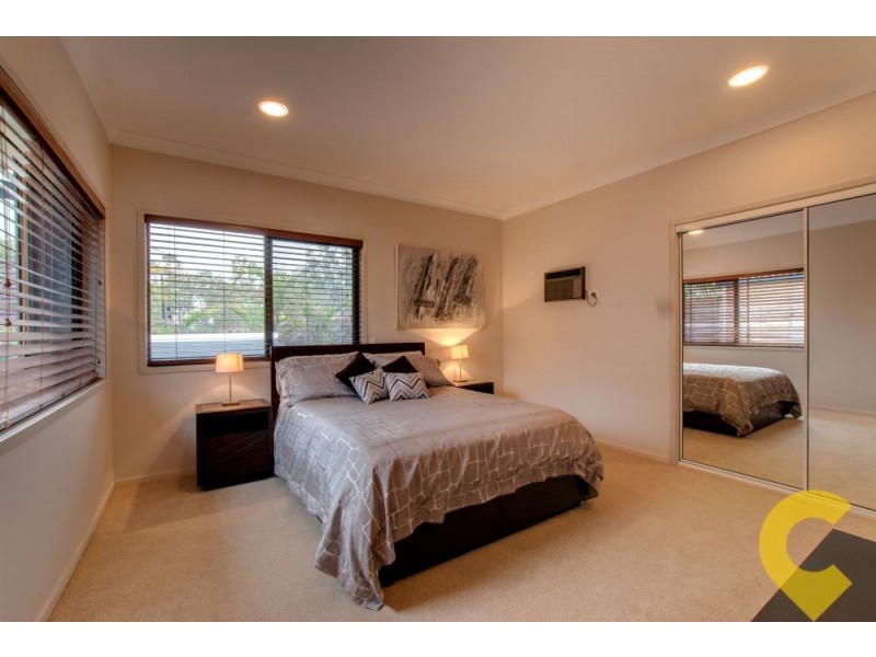 5 Lamorna Court, Ferny Hills QLD 4055