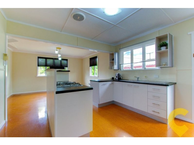 21 Yanderra Avenue, Arana Hills QLD 4054