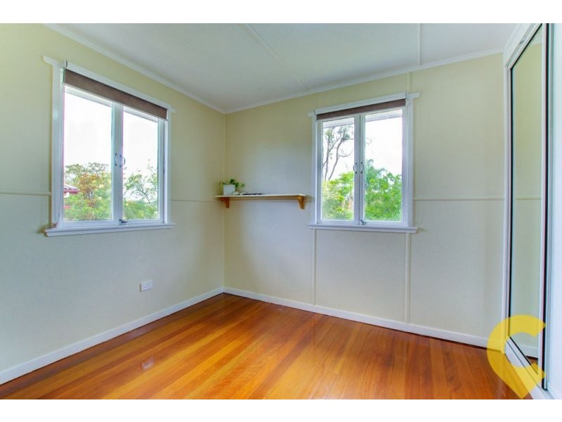 21 Yanderra Avenue, Arana Hills QLD 4054