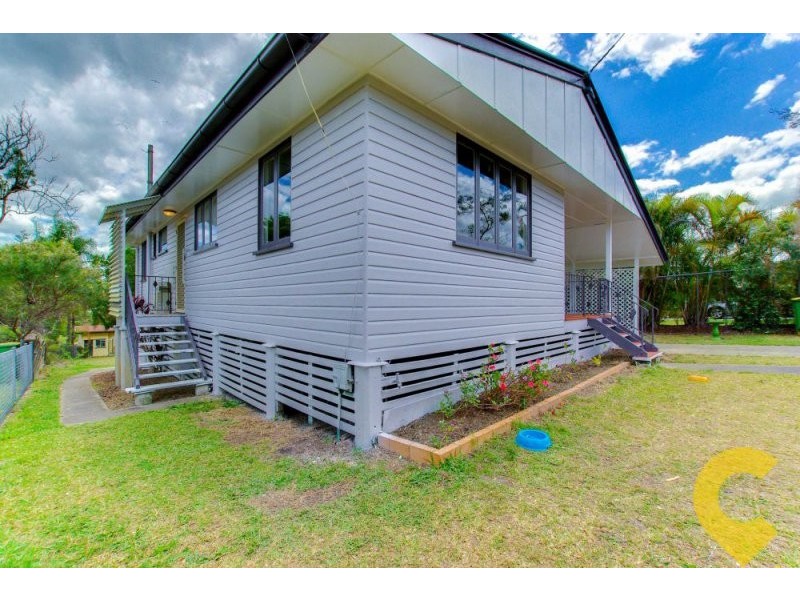 21 Yanderra Avenue, Arana Hills QLD 4054